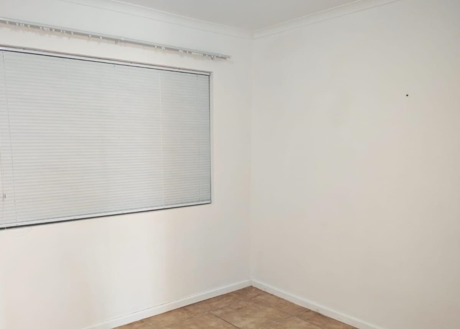2 Bedroom Property for Sale in De Kelders Western Cape